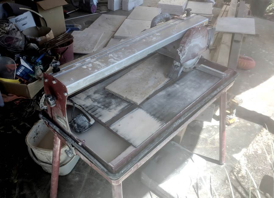 Tile saw